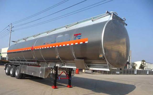 河南明泰鋁業(yè)廠家直銷(xiāo)鋁合金罐車(chē)隔板用5754鋁板 河南明泰鋁業(yè)廠家直銷(xiāo)鋁合金罐車(chē)隔板用5754鋁板