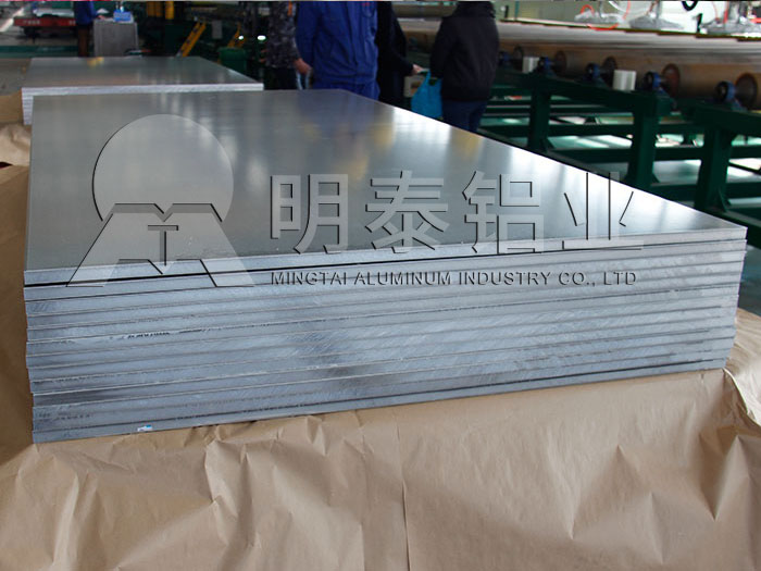機箱機柜用5052鋁板多少錢一噸，明泰優(yōu)惠報價分析